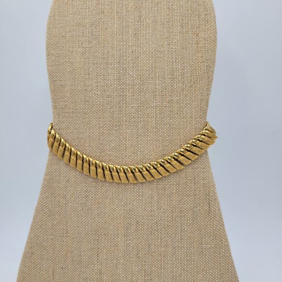 Vtg Cleopatra Choker Necklace 17" Gold Tone Egyptian Chunky Tassel Link Collar - Picture 12 of 12